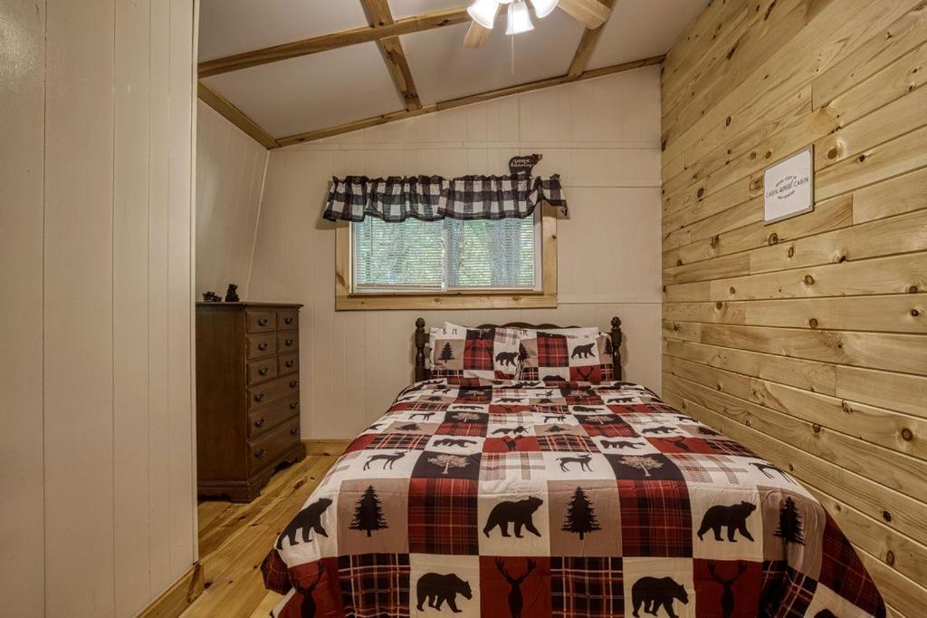 Four Bears Den, Hot Tub, 1089 Of Free Attraction Tickets For Each Paid Day, Dollywood And More Gatlinburg Zewnętrze zdjęcie
