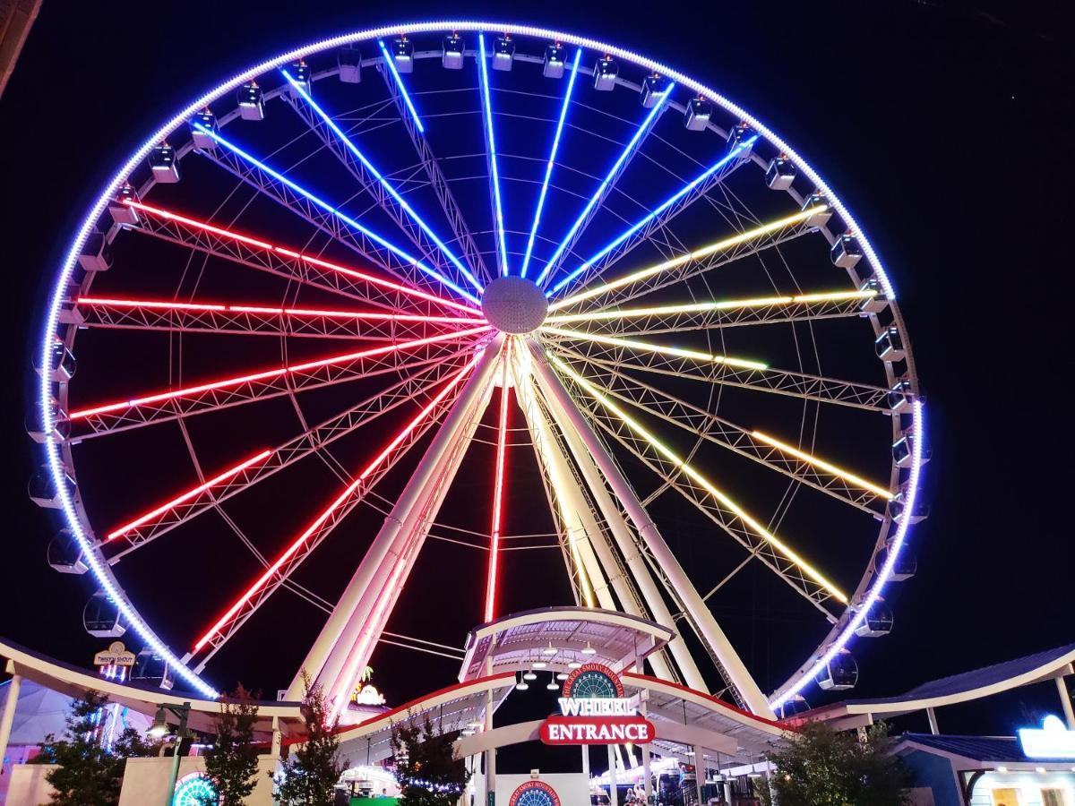 Four Bears Den, Hot Tub, 1089 Of Free Attraction Tickets For Each Paid Day, Dollywood And More Gatlinburg Zewnętrze zdjęcie